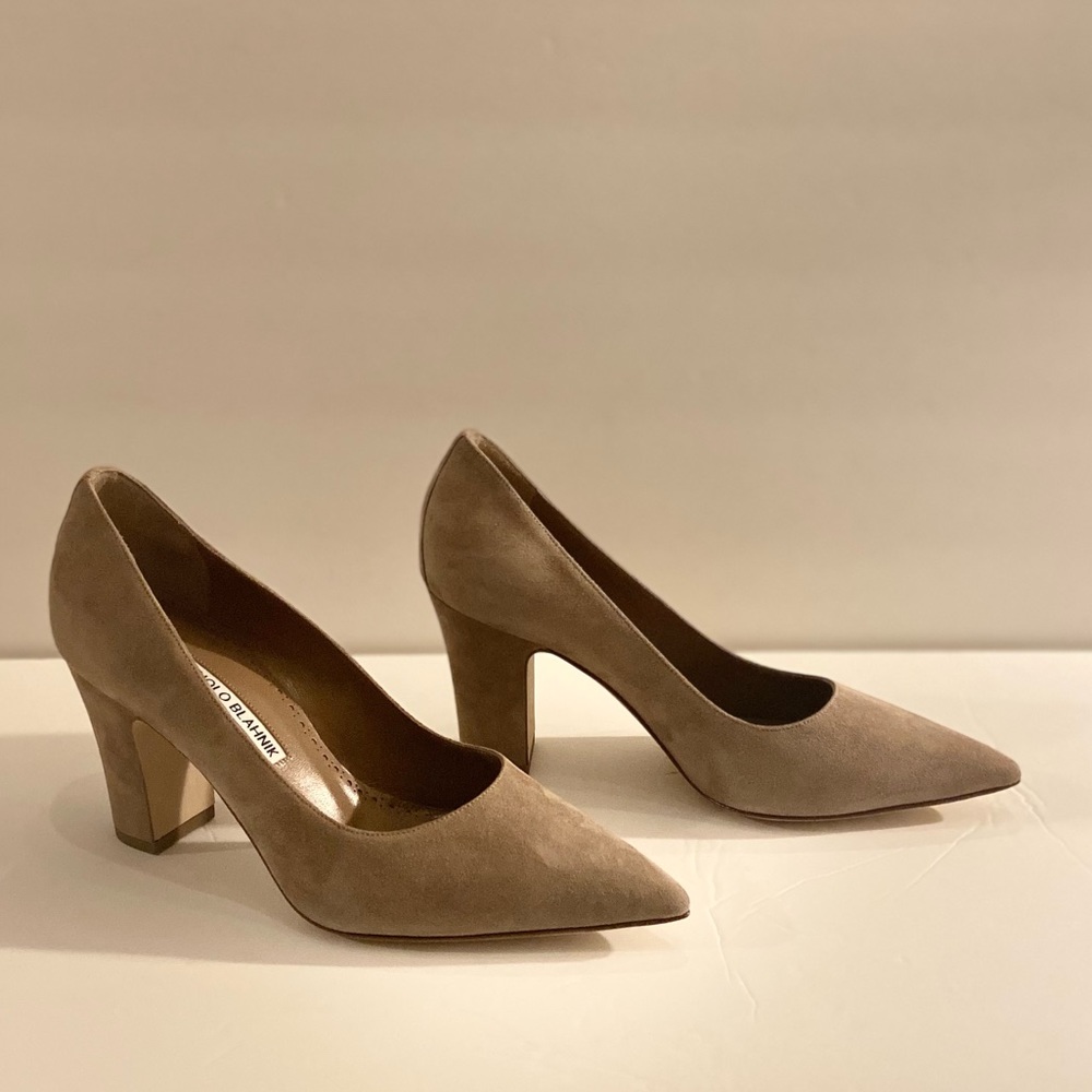New MANOLO BLAHNIK PUMPS 90 Block heel suede pumps sz 37